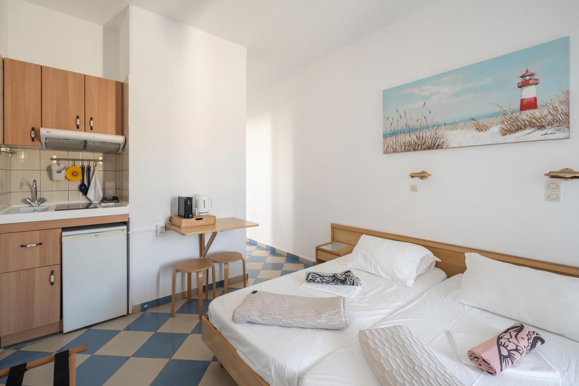 Bofor Studios & Rooms Livadakia Pokoj fotografie