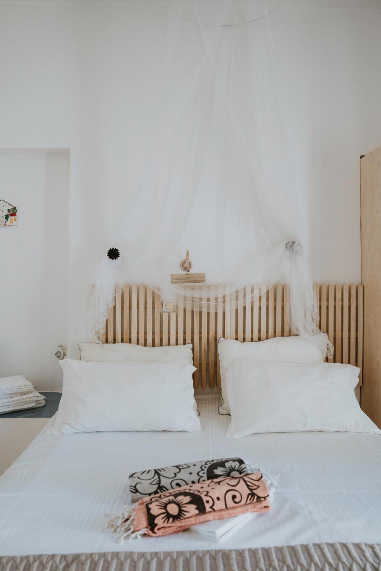 Bofor Studios & Rooms Livadakia Pokoj fotografie