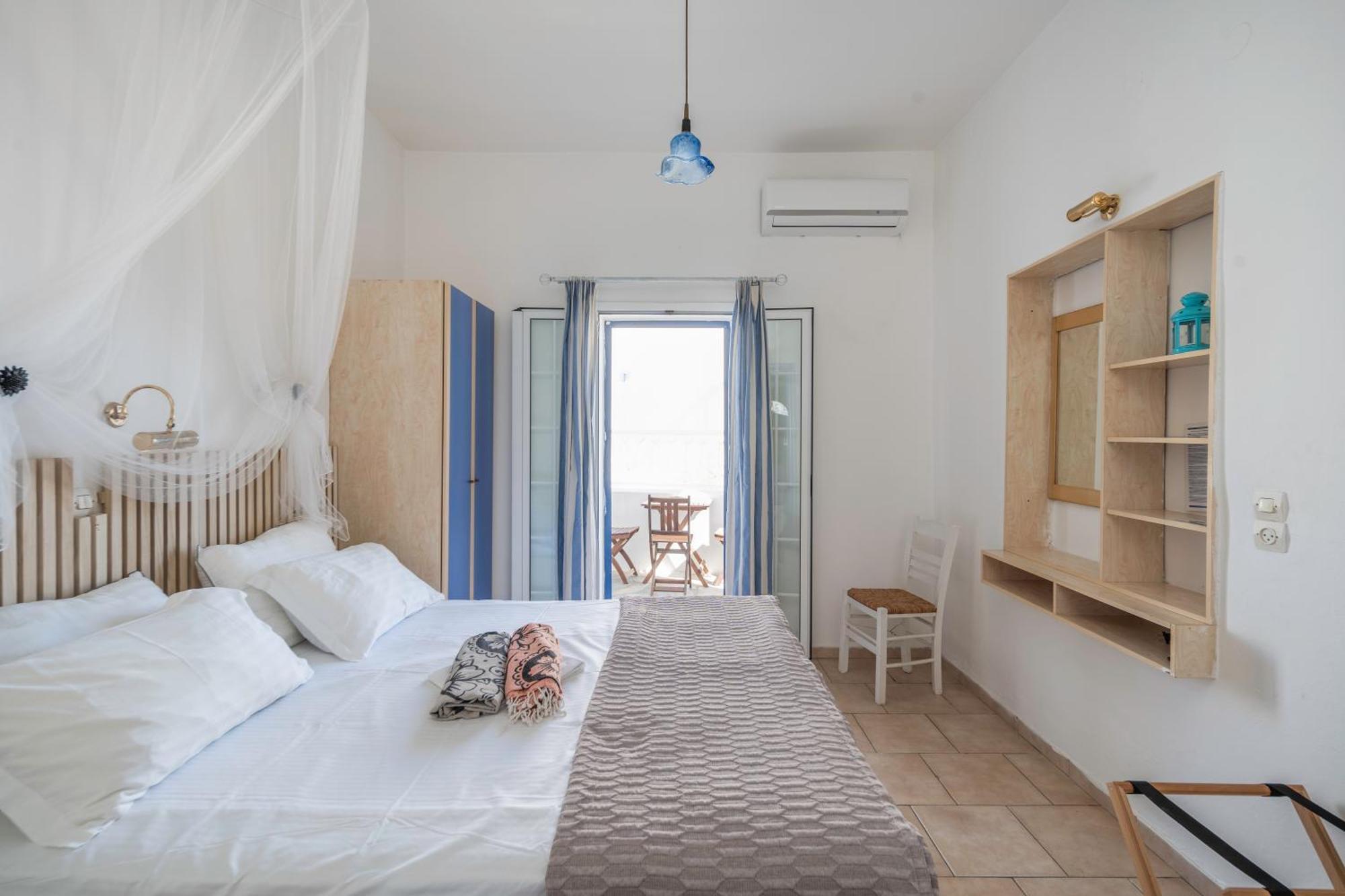 Bofor Studios & Rooms Livadakia Pokoj fotografie
